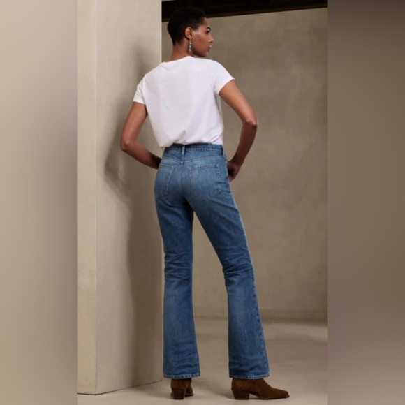 BANANA REPUBLIC THE RIGID BOOTCUT JEAN - Picture 5 of 8